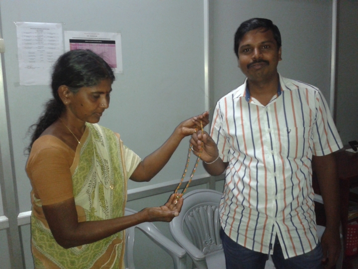 Sale of own made beads by Saranalayam Children